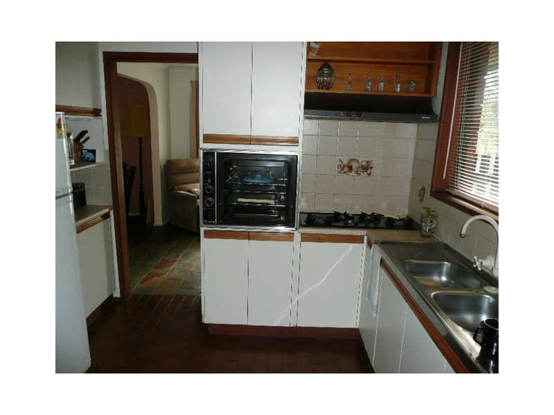 37 Elisdon Drive, Seaford VIC 3198