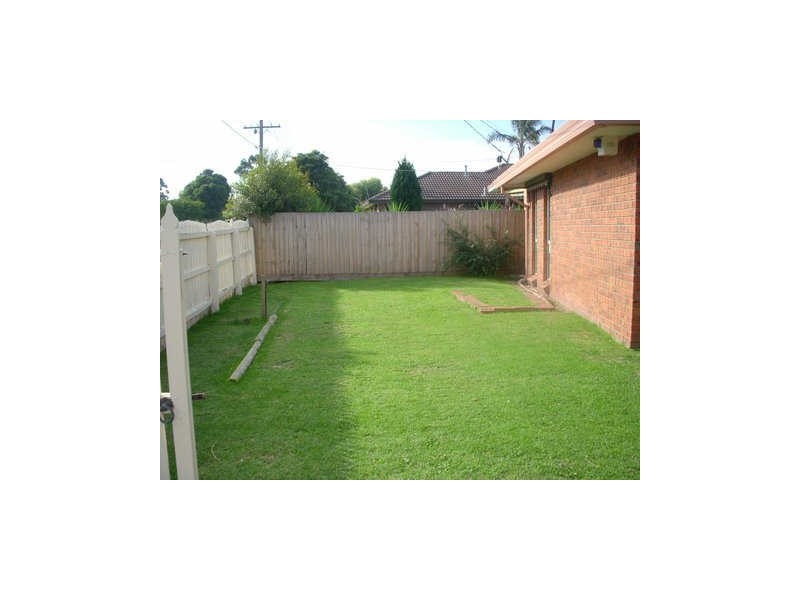 37 Elisdon Drive, Seaford VIC 3198