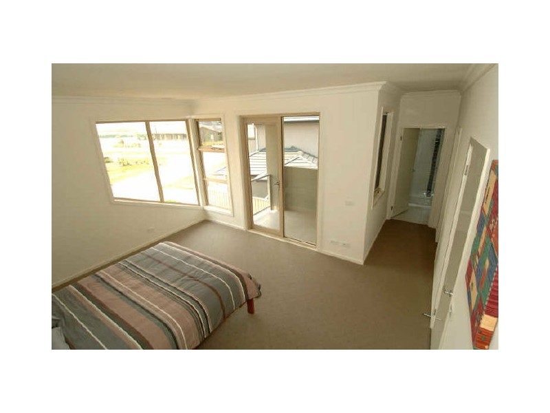13 Mashie Terrace, Sandhurst VIC 3977