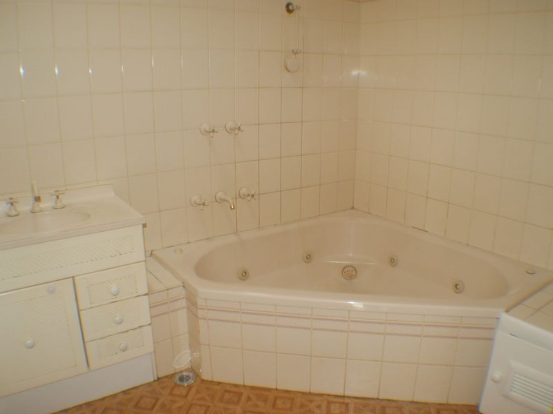 134 Rosslyn Avenue, Seaford VIC 3198