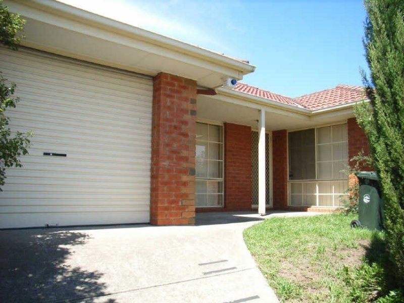 15 Ravenswood Close, Carrum Downs VIC 3201