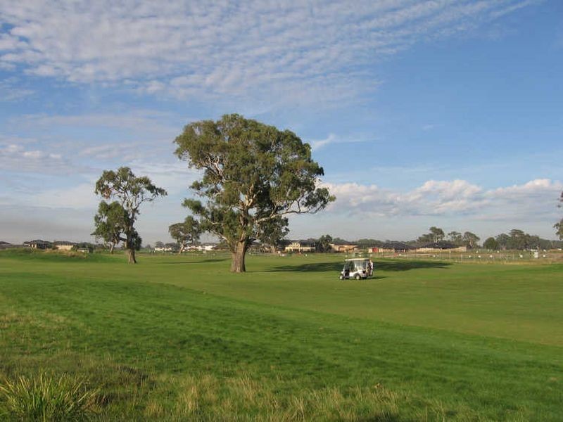 13 Mashie Terrace, Sandhurst VIC 3977