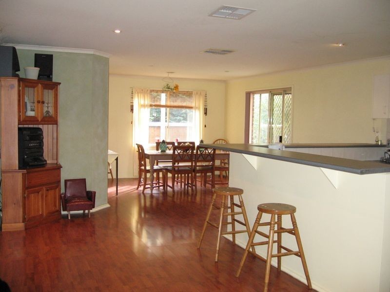 8 John Wedge Wynd, Skye VIC 3977