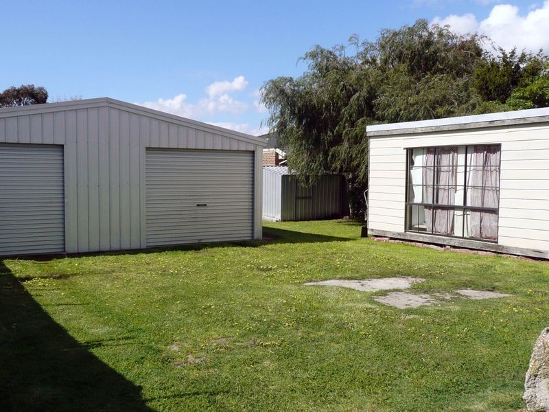 32 Seaford Road, Seaford VIC 3198