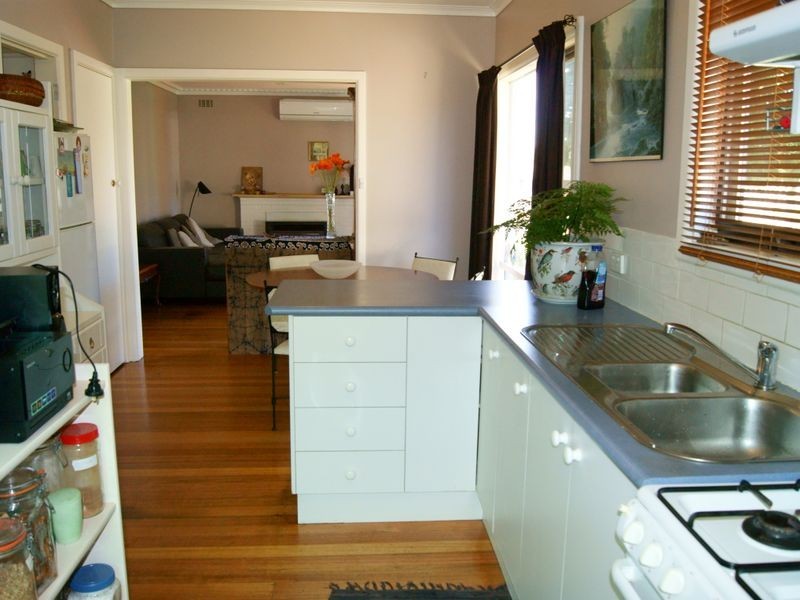 29 Armstrongs Road, Seaford VIC 3198