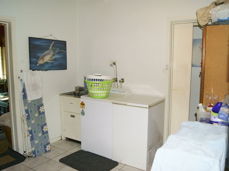 8 Kananook Avenue, Seaford VIC 3198