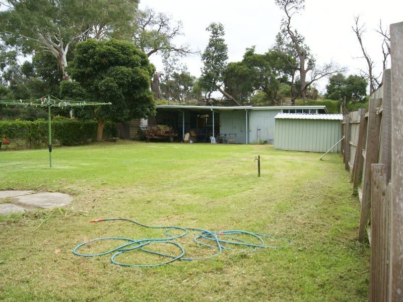 8 Kananook Avenue, Seaford VIC 3198