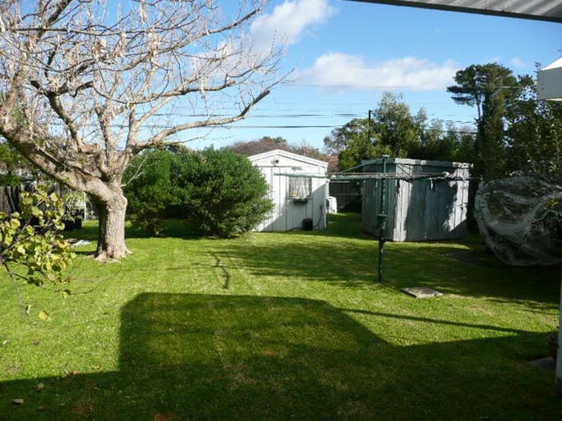 7 Bayside Grove, Seaford VIC 3198