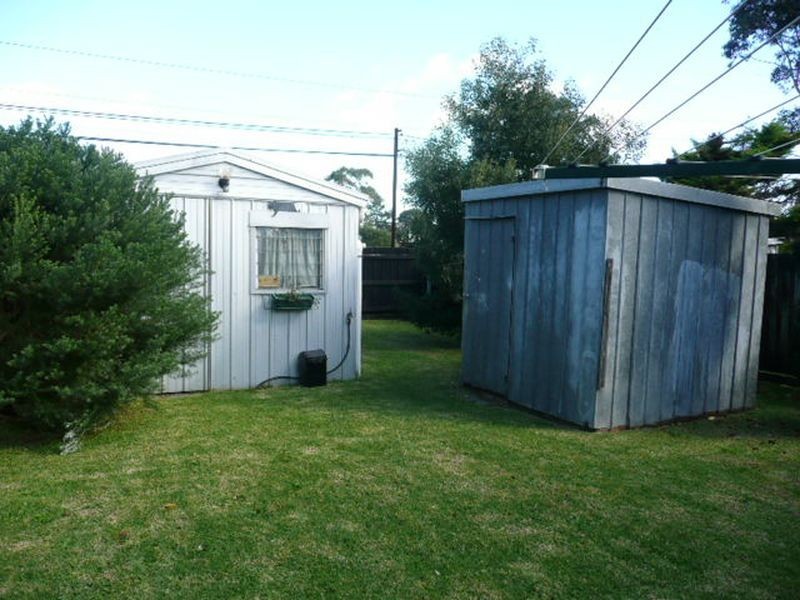 7 Bayside Grove, Seaford VIC 3198