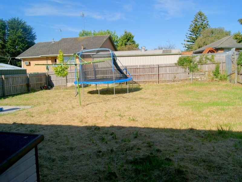 35 Aleppo Crescent, Frankston North VIC 3200