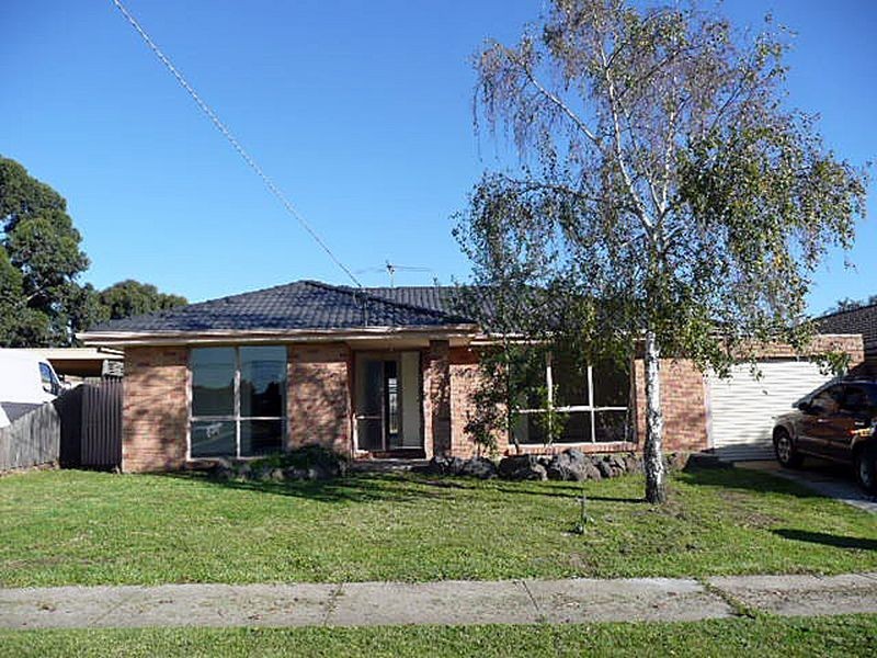 14 Rouse Street, Cranbourne VIC 3977