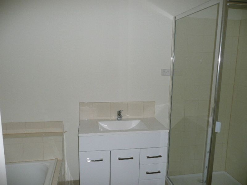 14 Rouse Street, Cranbourne VIC 3977