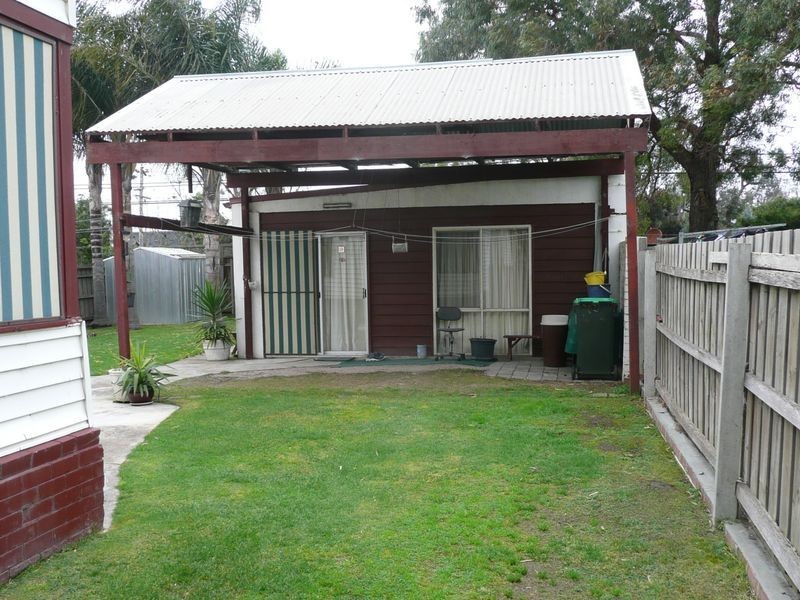 39 Bayside Grove, Seaford VIC 3198