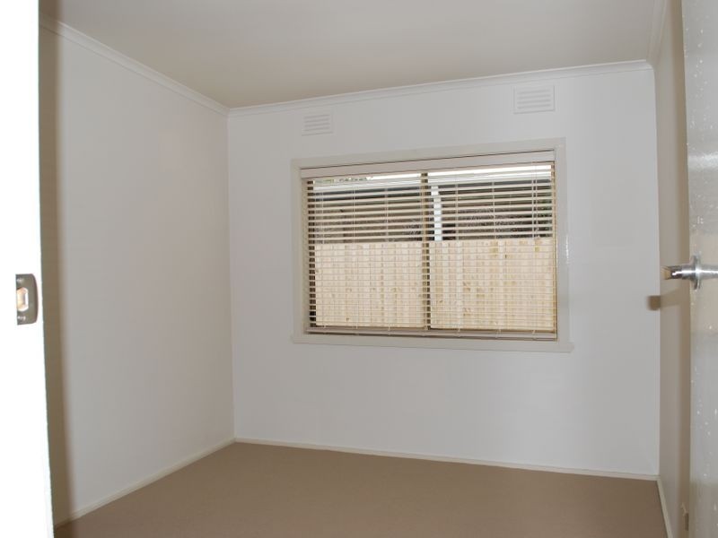 1/2 Wynnstay Road, Seaford VIC 3198