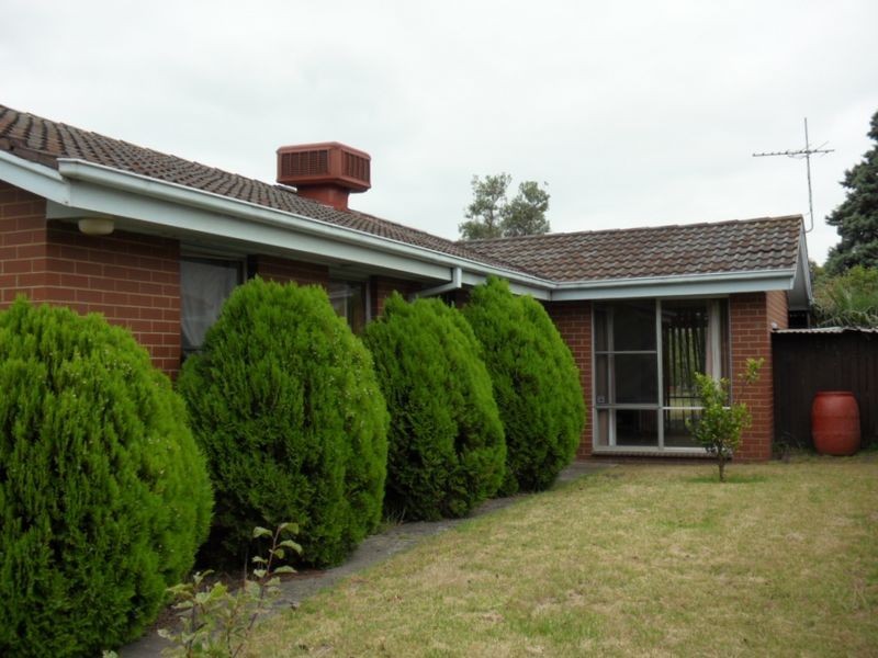 109 Monterey Boulevard, Frankston North VIC 3200