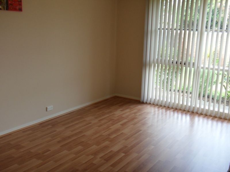 82 Silvertop Crescent, Frankston North VIC 3200