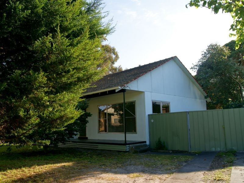 43 Norfolk Crescent, Frankston North VIC 3200