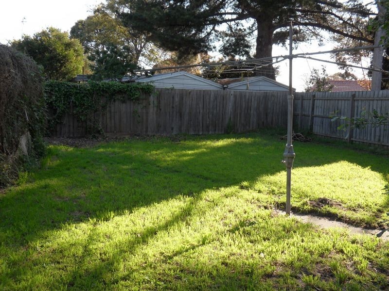 10 Mahogany Crescent, Frankston North VIC 3200