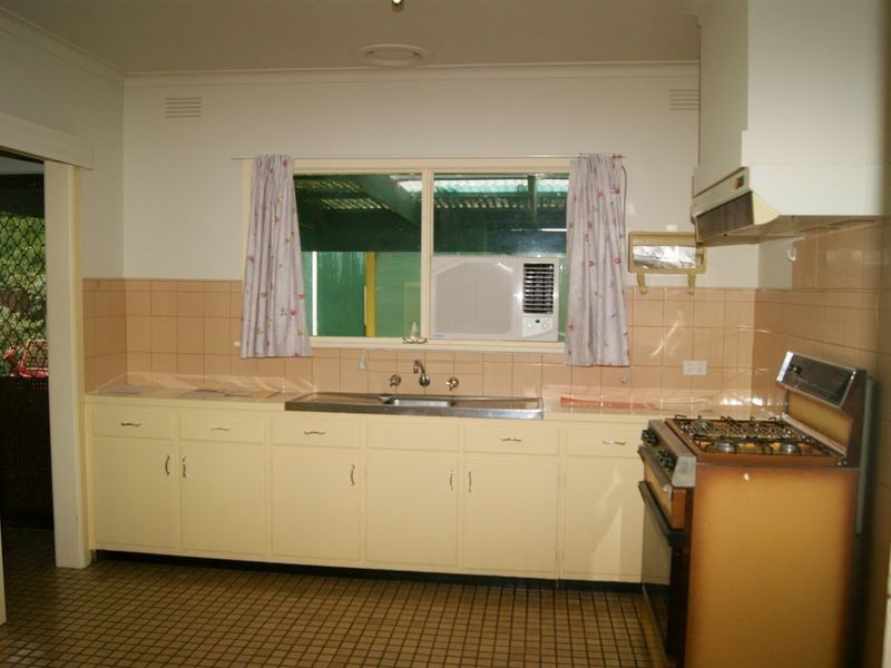 17 Galway Street, Seaford VIC 3198