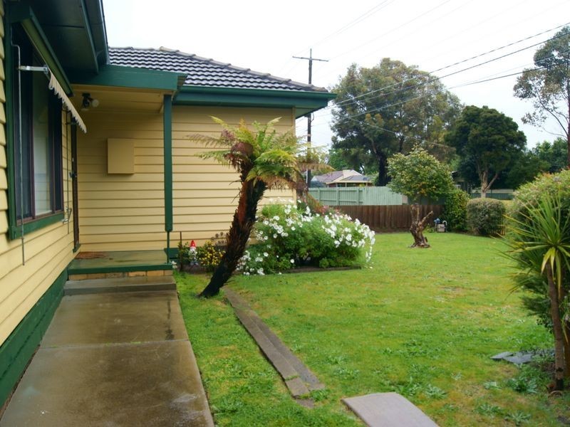17 Galway Street, Seaford VIC 3198