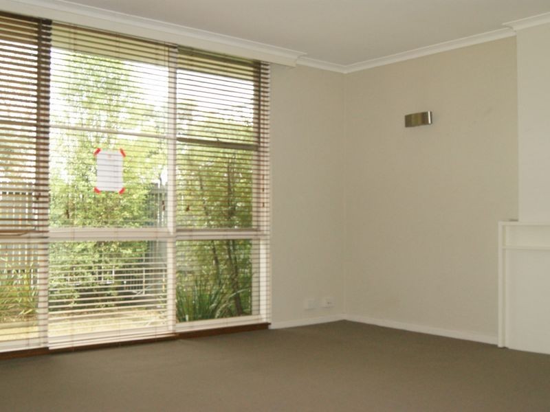 2 107 Dandenong Road East, Frankston VIC 3199