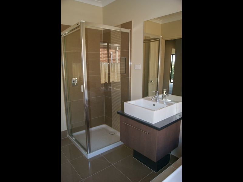 40 Sandarra Boulevard, Sandhurst VIC 3977