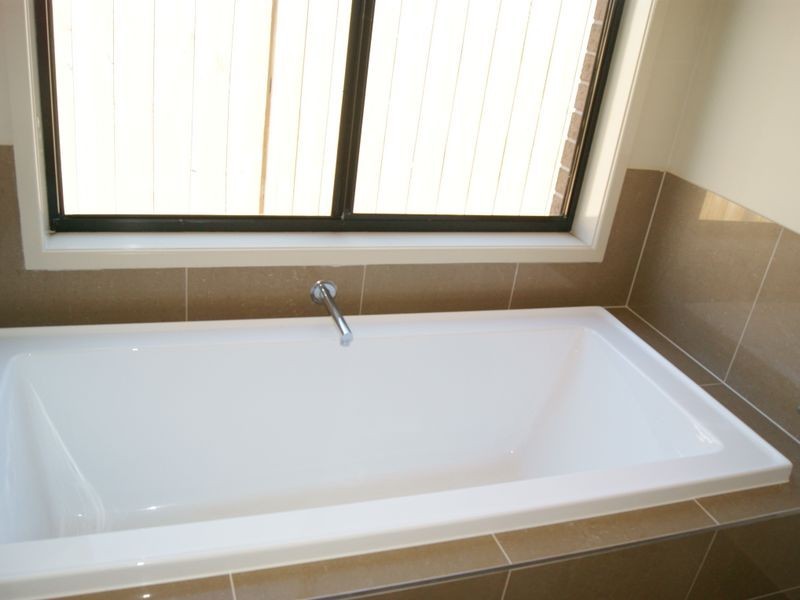 40 Sandarra Boulevard, Sandhurst VIC 3977