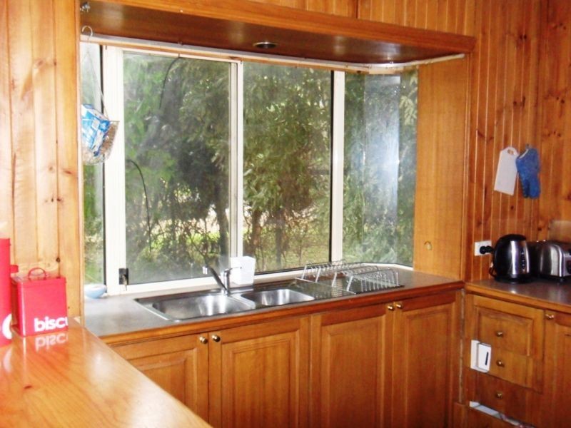 14 Hickory Crescent, Frankston North VIC 3200