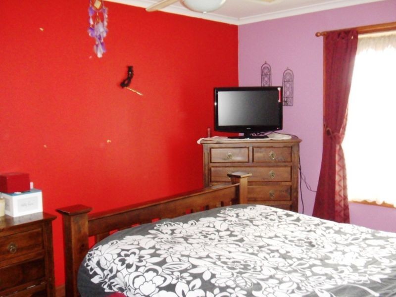 14 Hickory Crescent, Frankston North VIC 3200