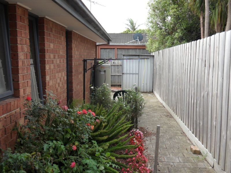 2B Sussex Crescent, Seaford VIC 3198