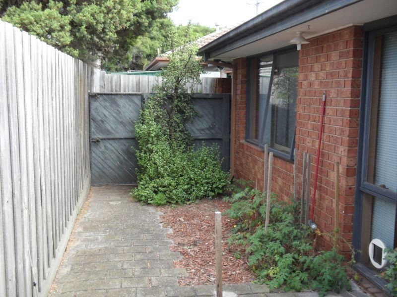 2B Sussex Crescent, Seaford VIC 3198