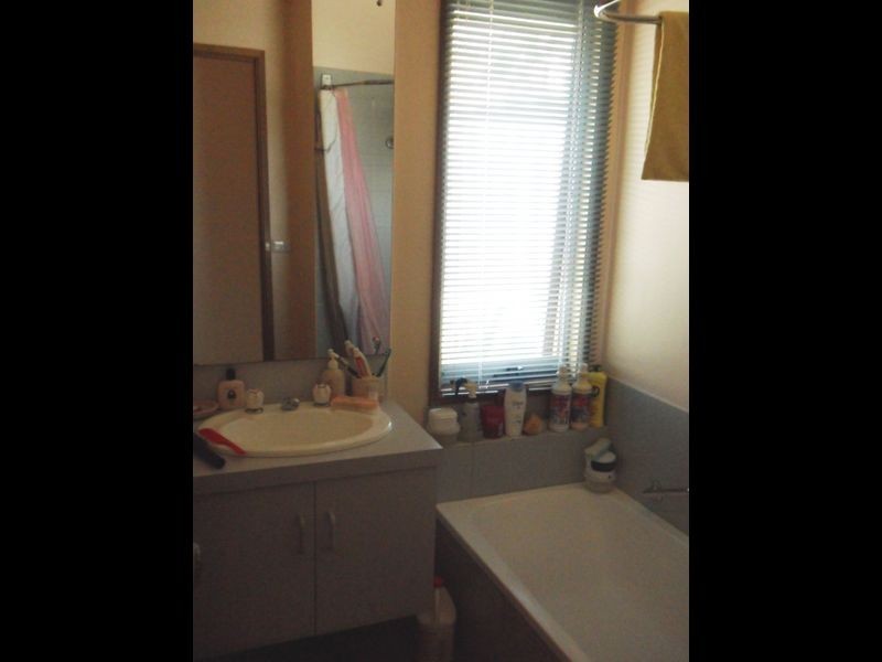 2B Sussex Crescent, Seaford VIC 3198