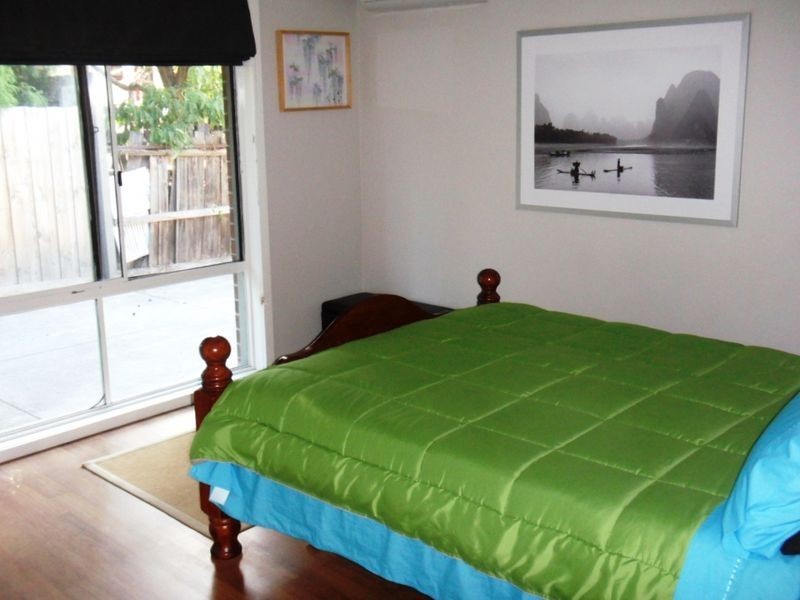 90 Silvertop Crescent, Frankston North VIC 3200