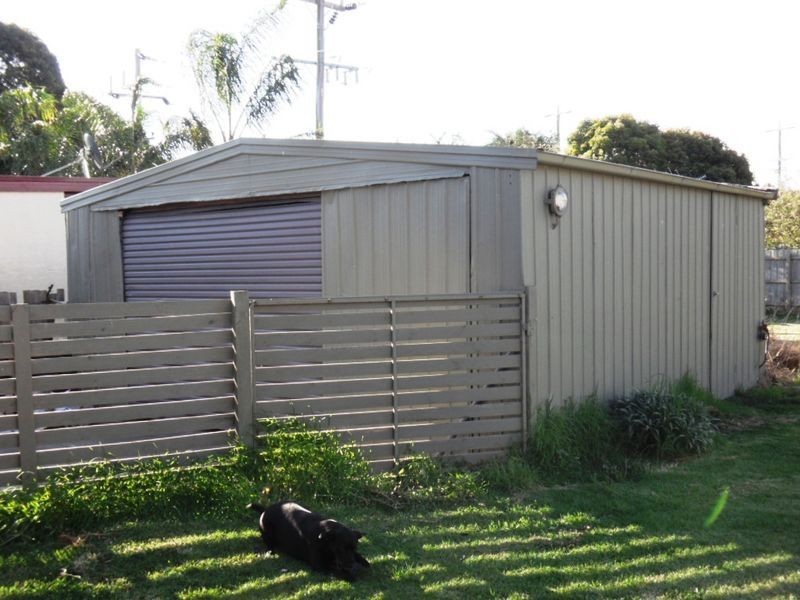 90 Silvertop Crescent, Frankston North VIC 3200