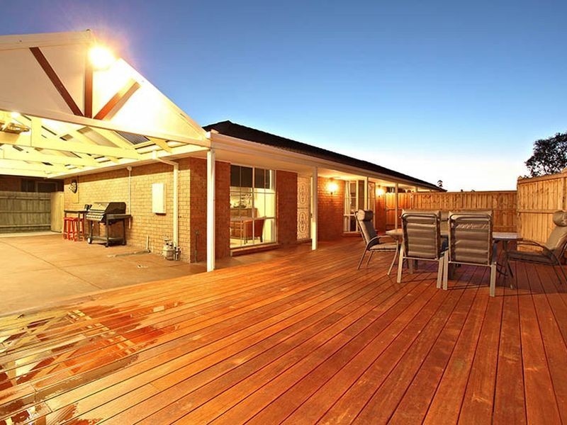 28 Chapman Street, Carrum Downs VIC 3201