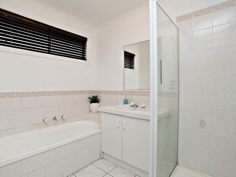 28 Chapman Street, Carrum Downs VIC 3201