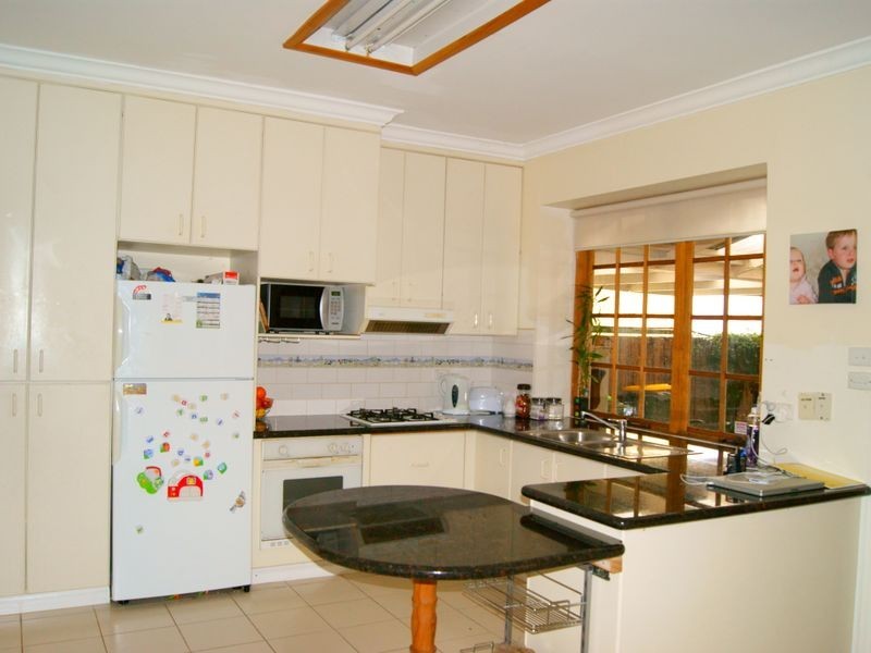 3 Rosslyn Avenue, Seaford VIC 3198