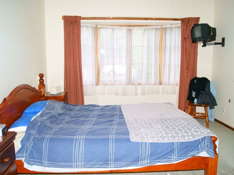 3 Rosslyn Avenue, Seaford VIC 3198