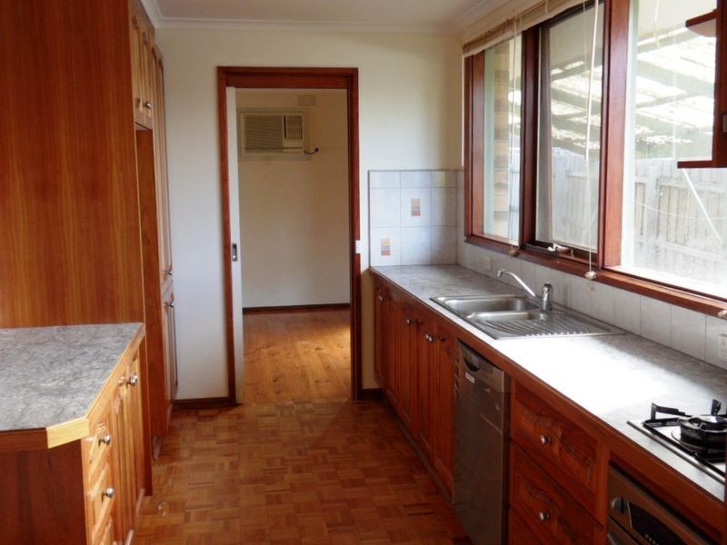 34 Taldra Crescent, Seaford VIC 3198