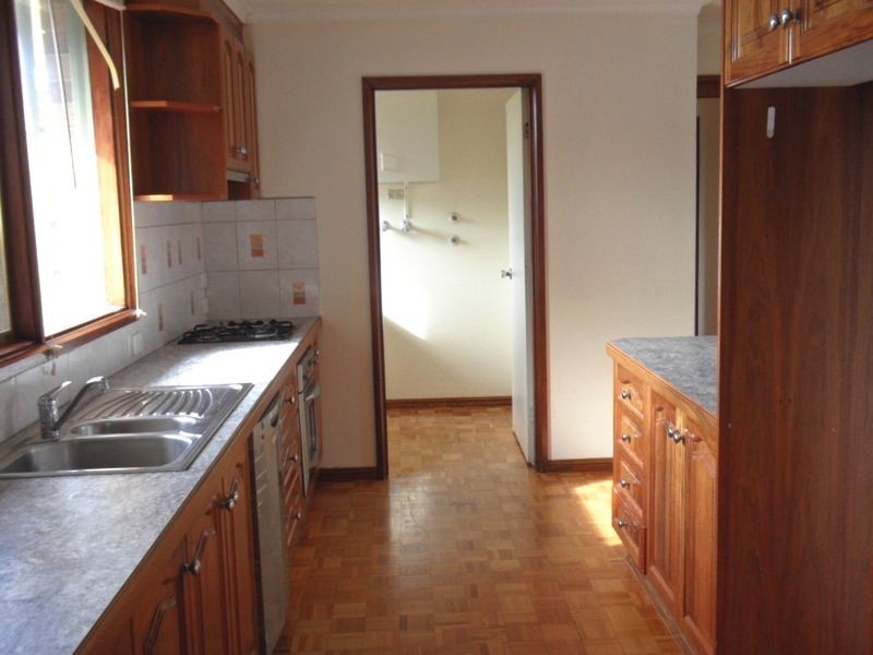 34 Taldra Crescent, Seaford VIC 3198