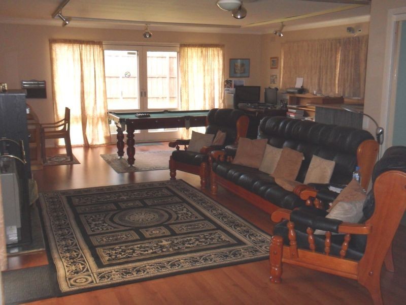 239 Seaford Road, Seaford VIC 3198