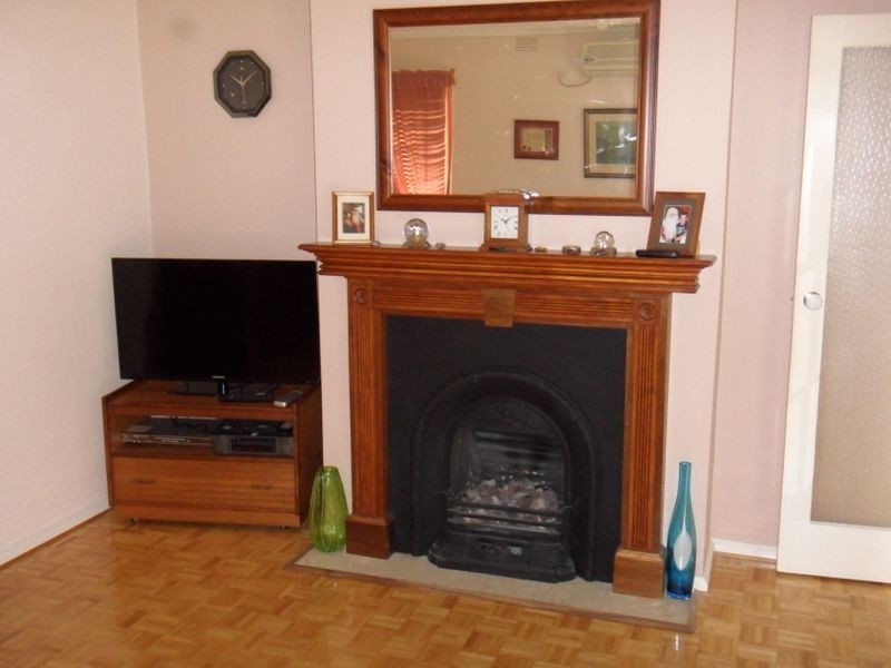 239 Seaford Road, Seaford VIC 3198