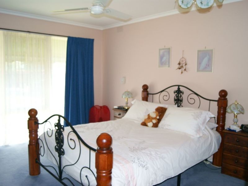 239 Seaford Road, Seaford VIC 3198