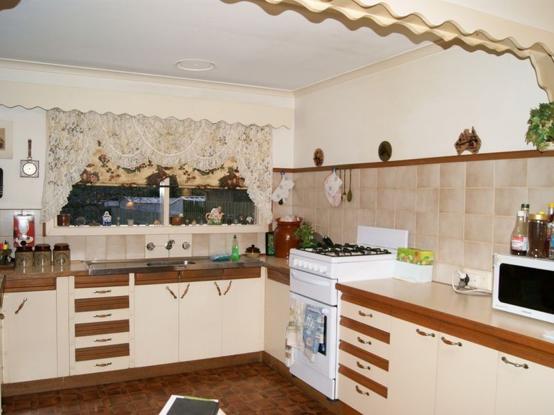49 Silvertop Crescent, Frankston North VIC 3200