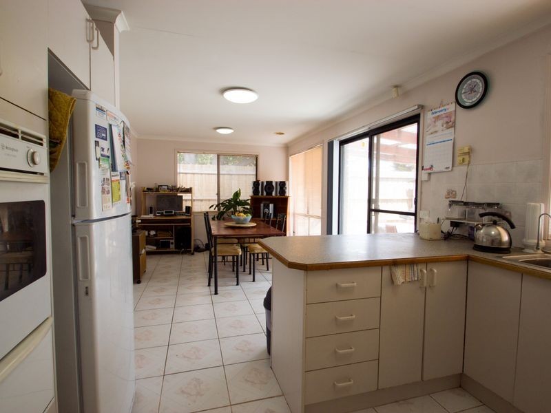 3a Bayside Grove, Seaford VIC 3198