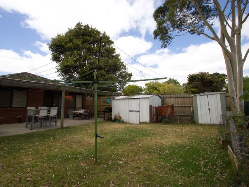 3a Bayside Grove, Seaford VIC 3198