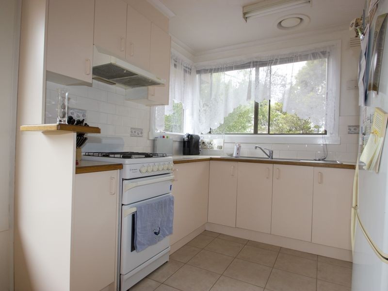 25 Torquay Avenue, Seaford VIC 3198