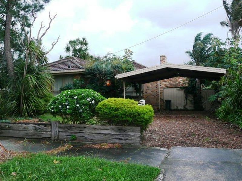 33 Weatherstone Road, Seaford VIC 3198