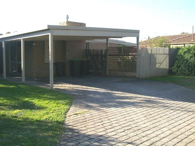 45 Emanuel Drive, Seaford VIC 3198