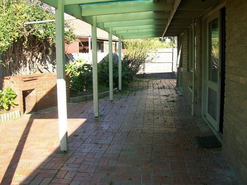 45 Emanuel Drive, Seaford VIC 3198